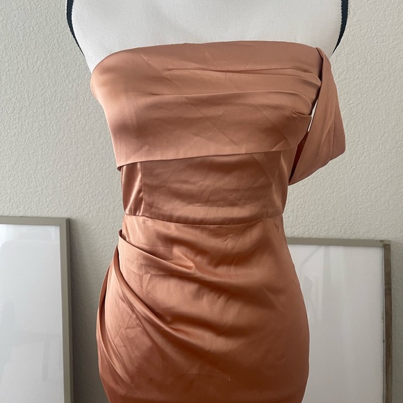 Elegant Satin Gown in Copper - Picture 2 of 8